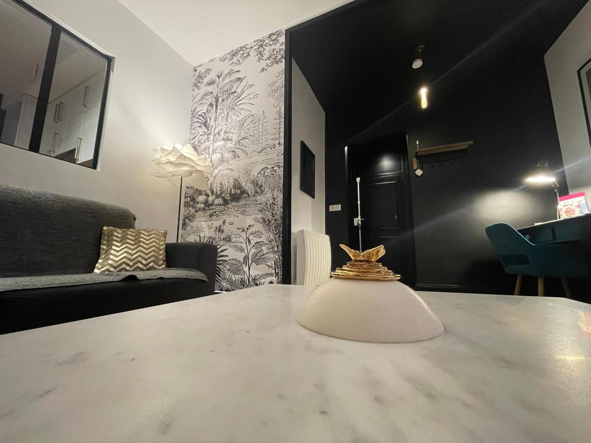Le Relais Des Cordeliers Apartment น็องซี ภายนอก รูปภาพ